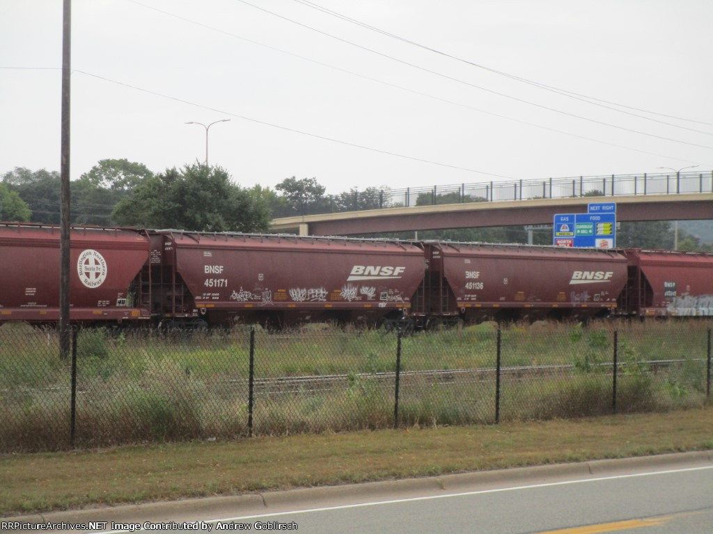 BNSF 451136 + 451171